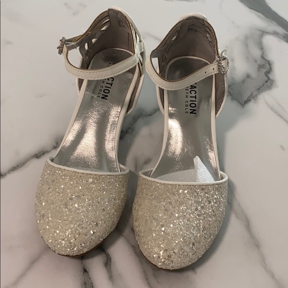 Kenneth Cole Sarah Shine Pump 